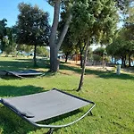 Grand Veles Camp