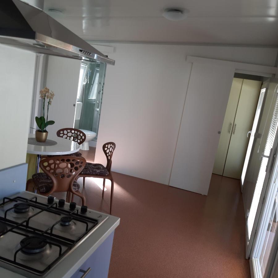Grand Veles Camp