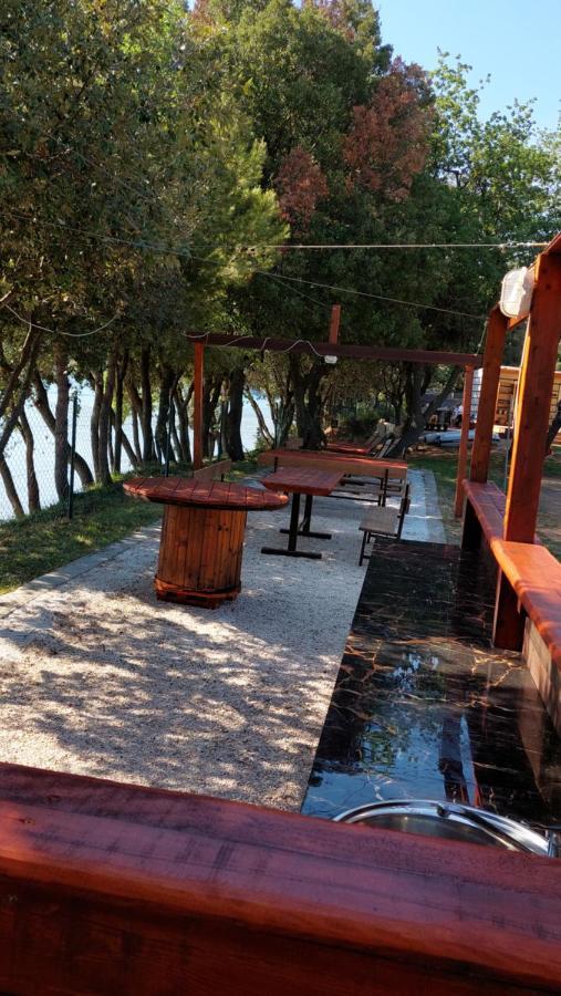 Grand Veles Camp Ferienpark 3*